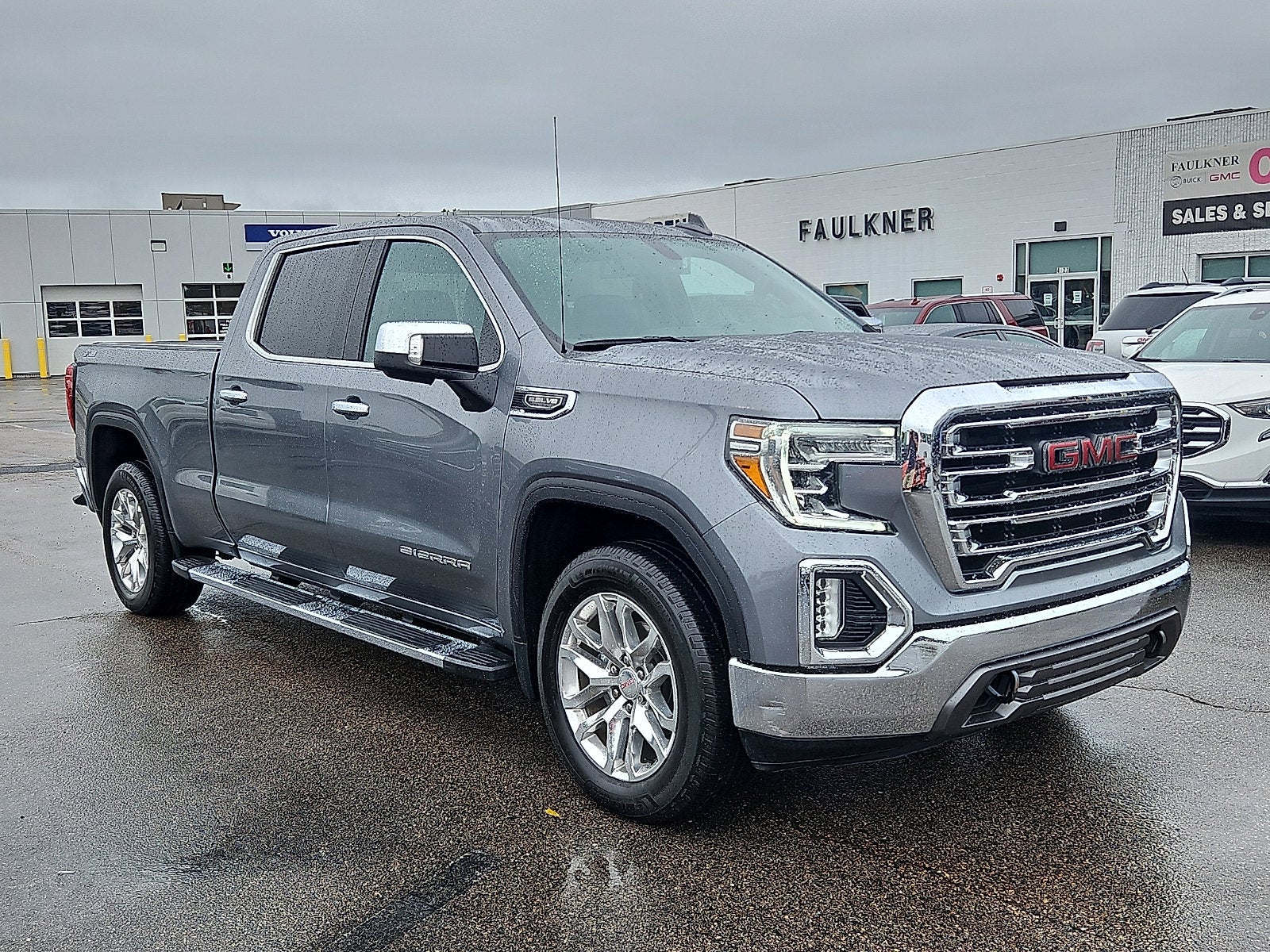 2021 GMC Sierra 1500 SLT in Satin Steel Metallic — front three-quarter view