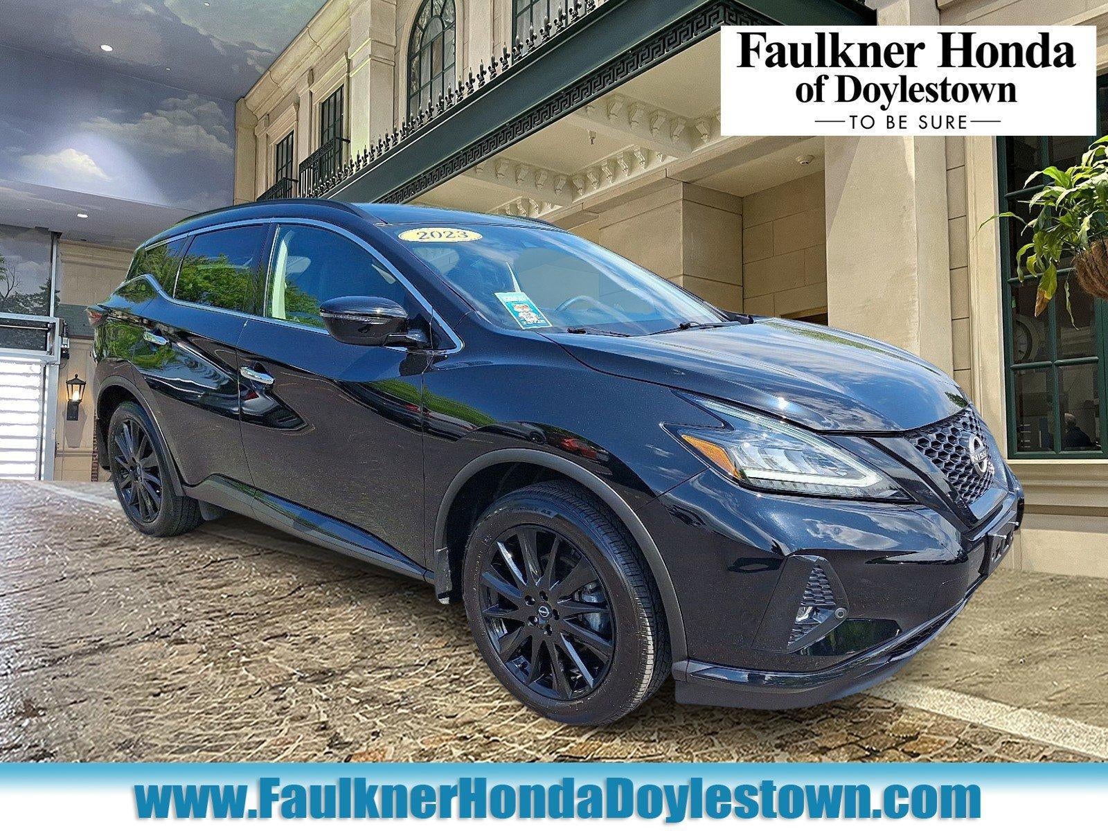 2023 Nissan Murano AWD SV in Super Black — front three-quarter view