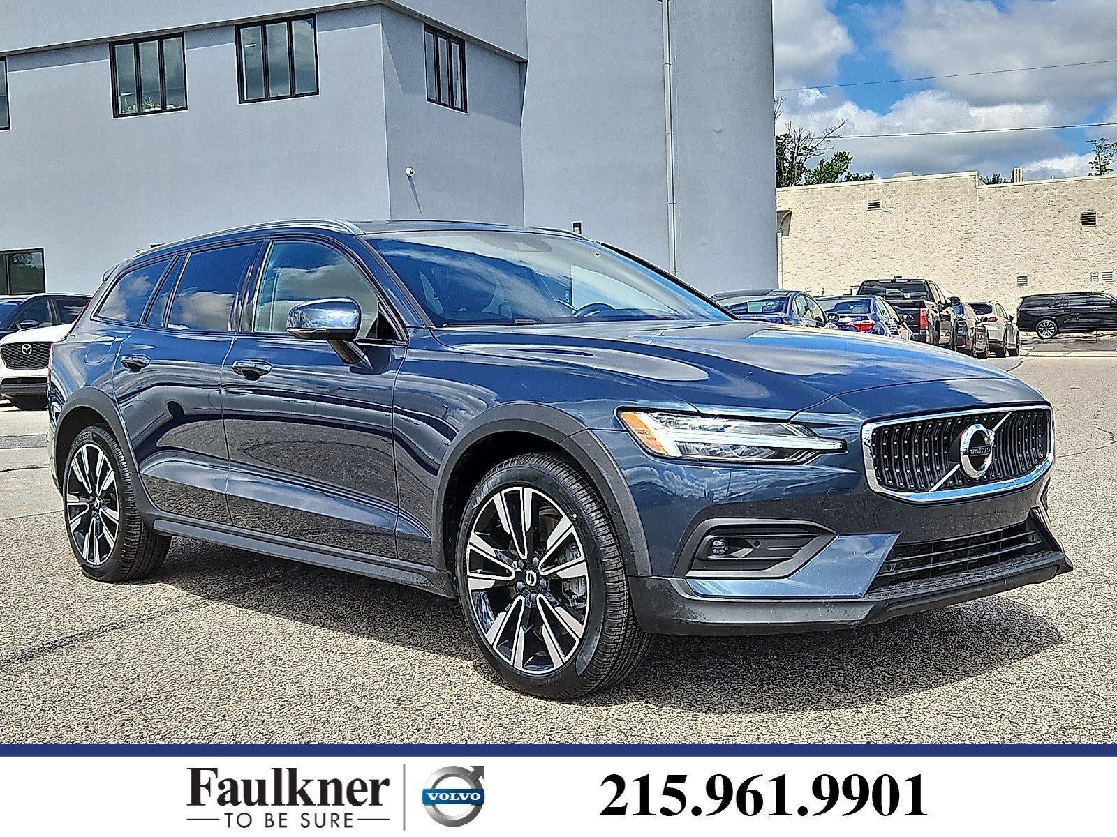 2021 Volvo V60 Cross Country