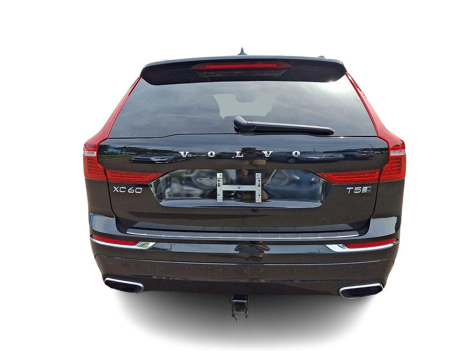 2020 Volvo XC60 — detail view