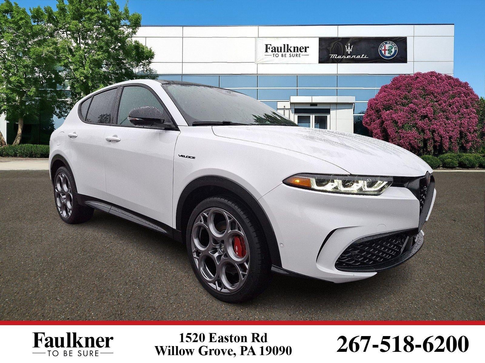 2024 Alfa Romeo Tonale Veloce EAWD in Alfa White — front three-quarter view