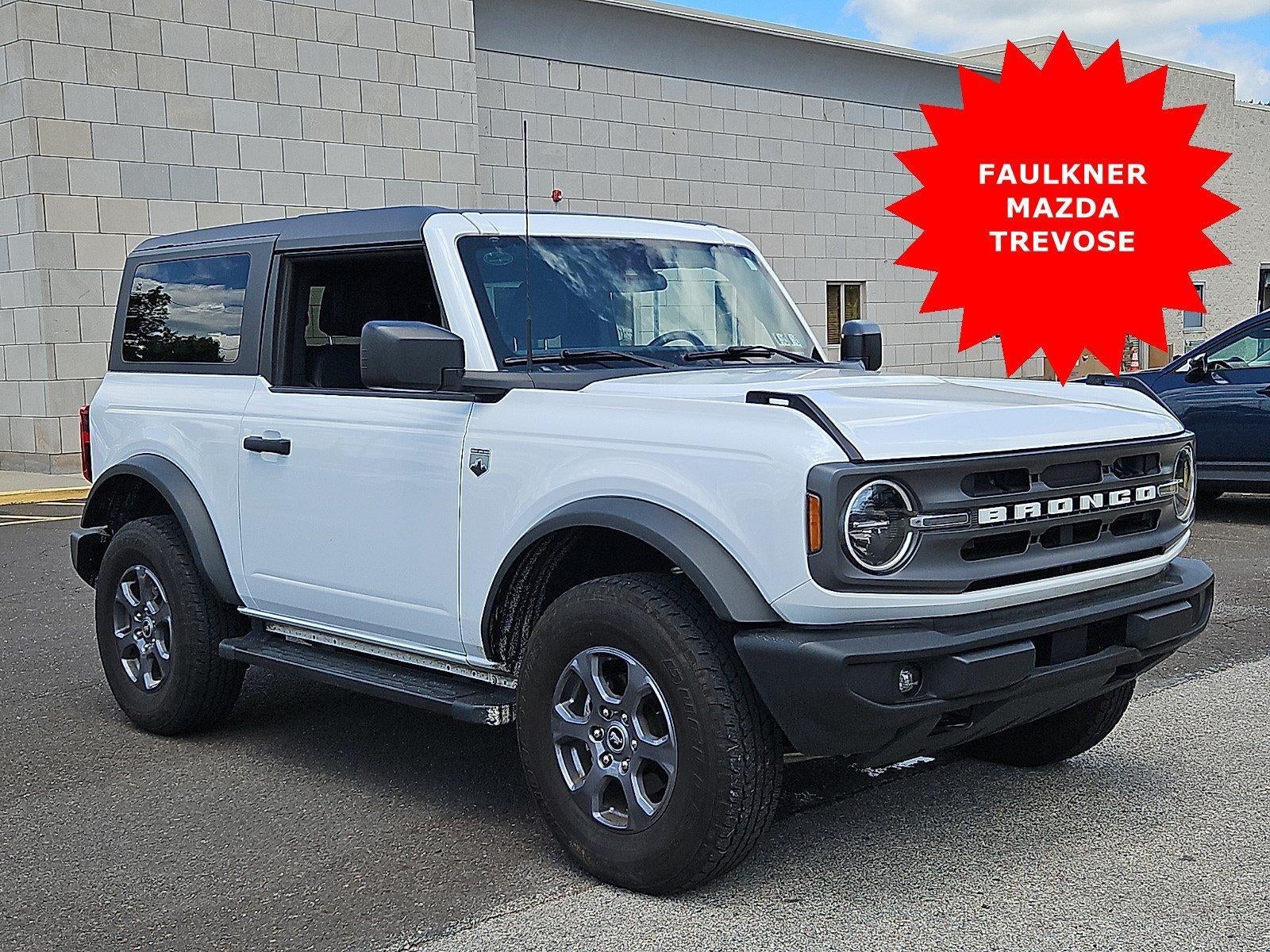 2024 Ford Bronco Big Bend 2 Door 4x4 in Oxford White — front three-quarter view