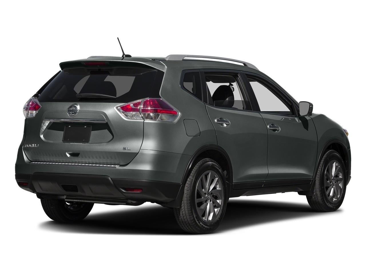 2016 Nissan Rogue — rear three-quarter view