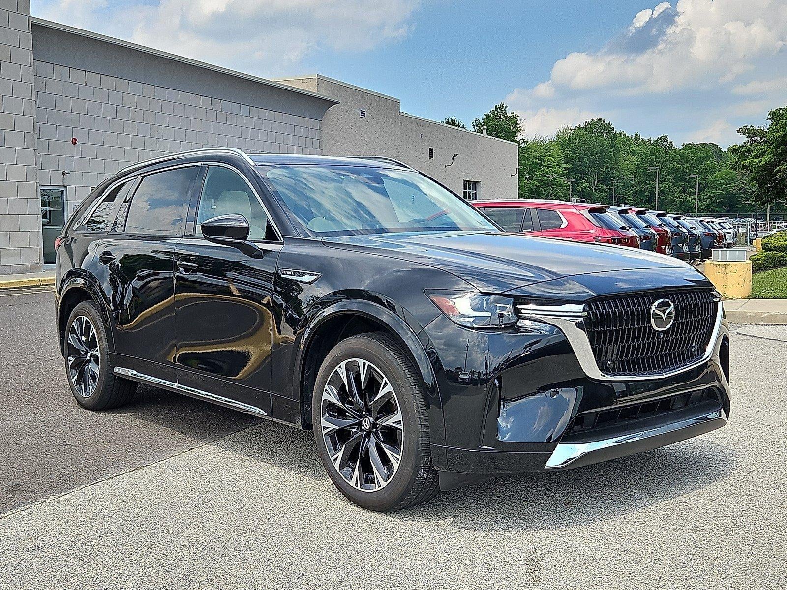 2025 Mazda Mazda CX-90 3.3 Turbo S Premium Plus Package in Jet Black Mica — front three-quarter view