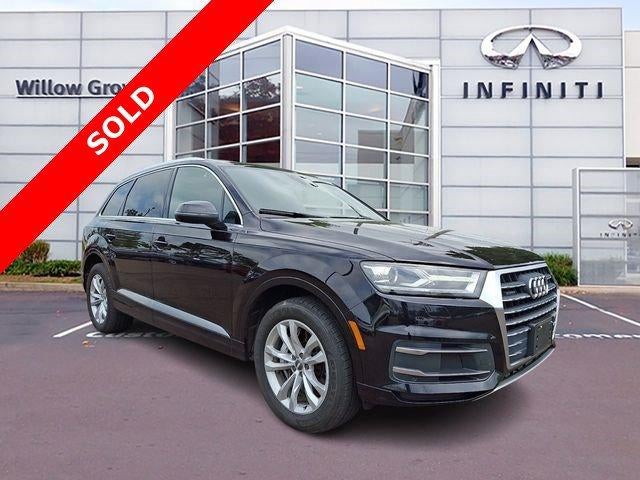 2018 Audi Q7 2.0 TFSI Premium in Orca Black Metallic — front three-quarter view